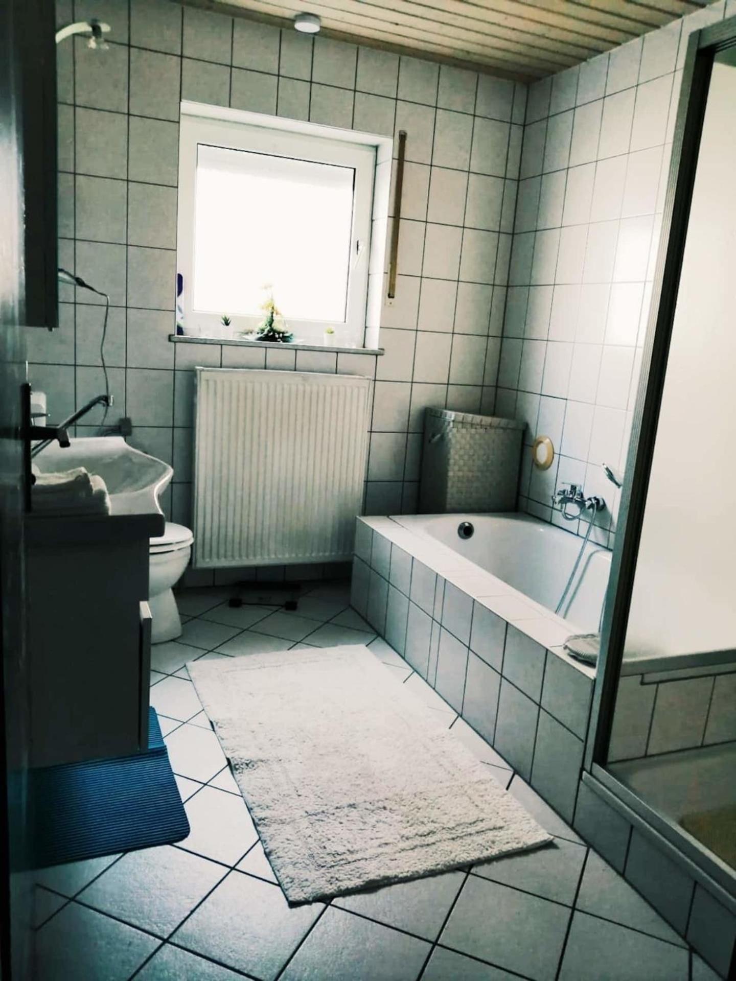 شقة 76 Qm Whg Im Eg Haus-Wohlfuehloase Vor Der Haustuer Gladenbach المظهر الخارجي الصورة